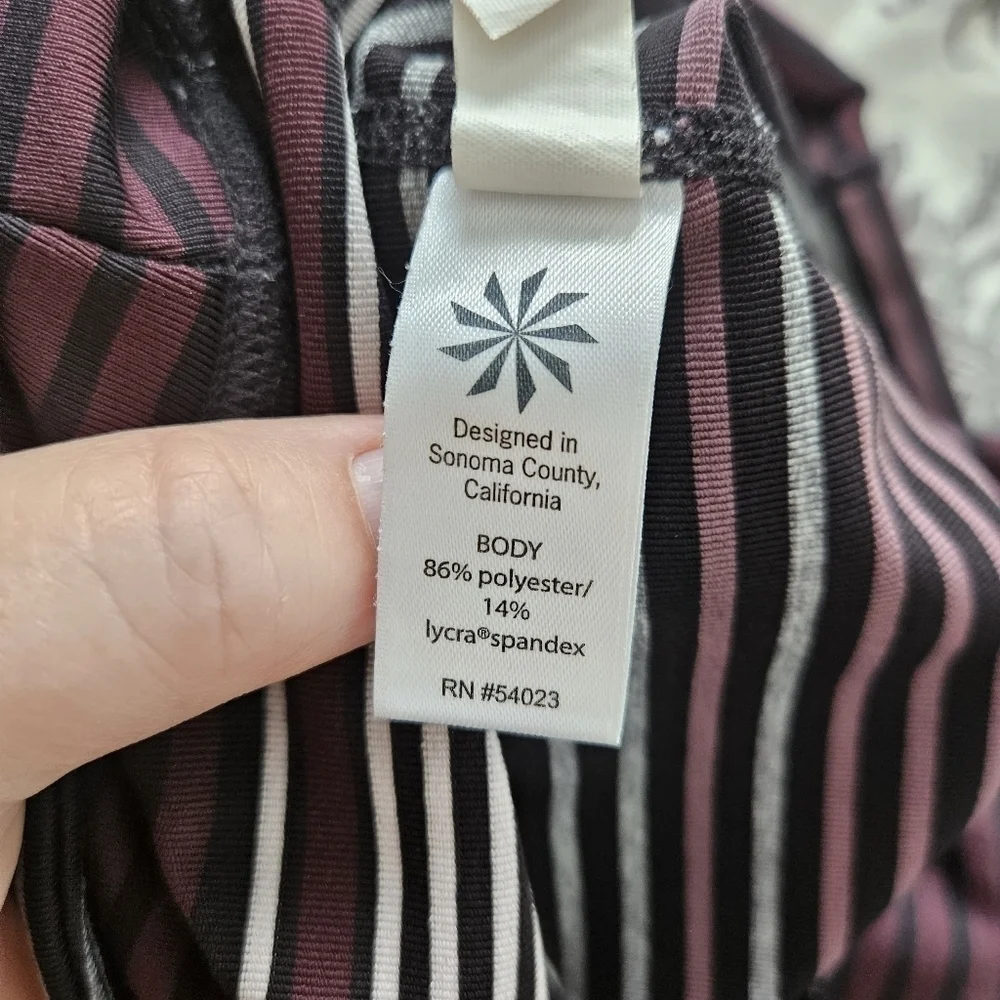 Athleta purple stripe expanse chaturangs leggins size M